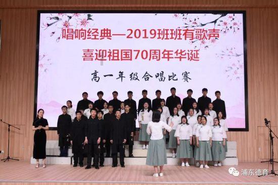婧婧整理卧室